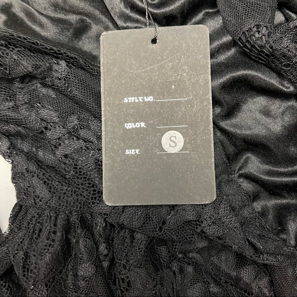 Dark In Love Ghost Lace Dress - Picture 6 of 7